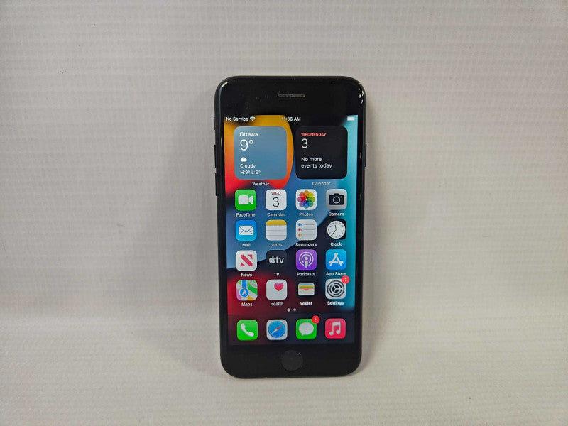 Apple iPhone 7 32 GB (Black) Carrier Locked *READ* )
