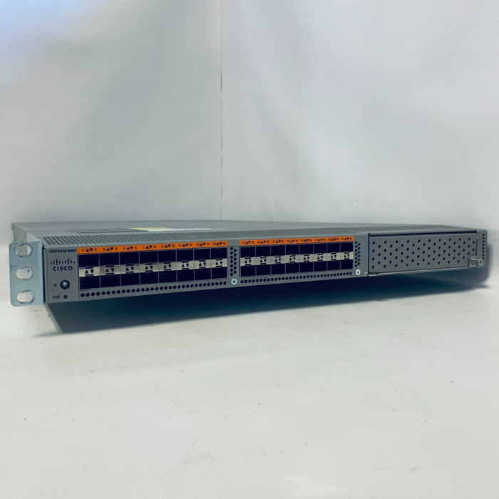 Cisco N5K-C5548UP 32 Port 10Gb SFP+ Gigabit Fabric Network Switch Q