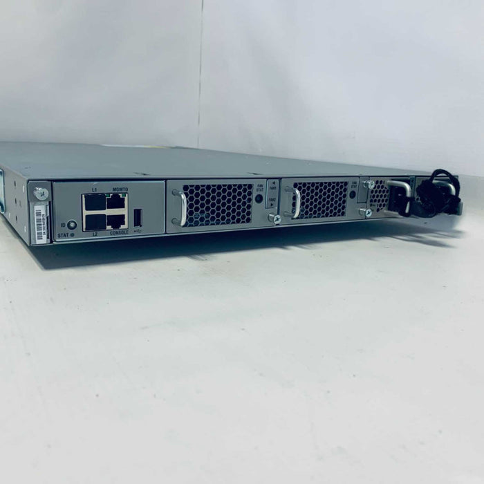 Cisco N5K-C5548UP 32 Port 10Gb SFP+ Gigabit Fabric Network Switch Q