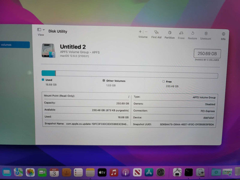 MacBook Pro 2016 13\\" i5-6360, 8GB DDR3, 250GB SSD **DISPLAY ISSUE