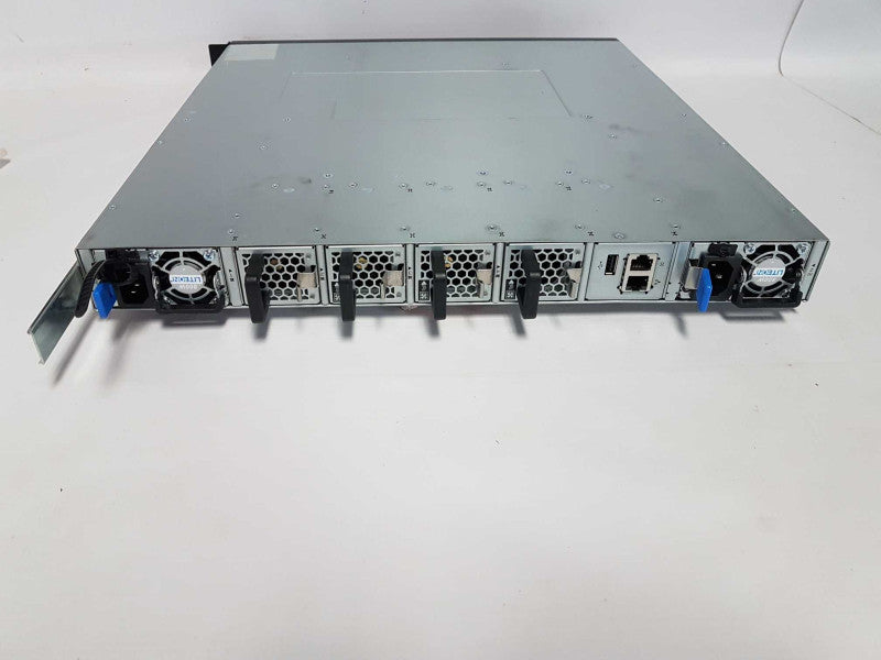 Inventec D10056  DATACENTER SWITCH 48x25 GbE SFP28 8x100GbE QSFP28 - 32gb ram #