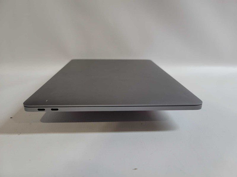 MacBook Pro 2017 13\\" i7-7660U, 16GB DDR3, 250GB SSD
