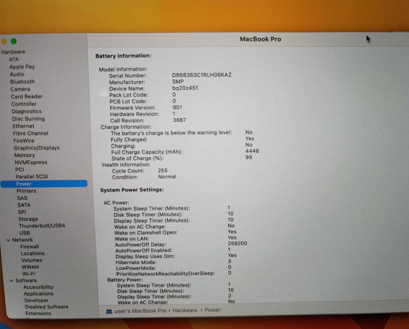MacBook Pro 2017 13\\" i7-7660U, 16GB DDR3, 250GB SSD