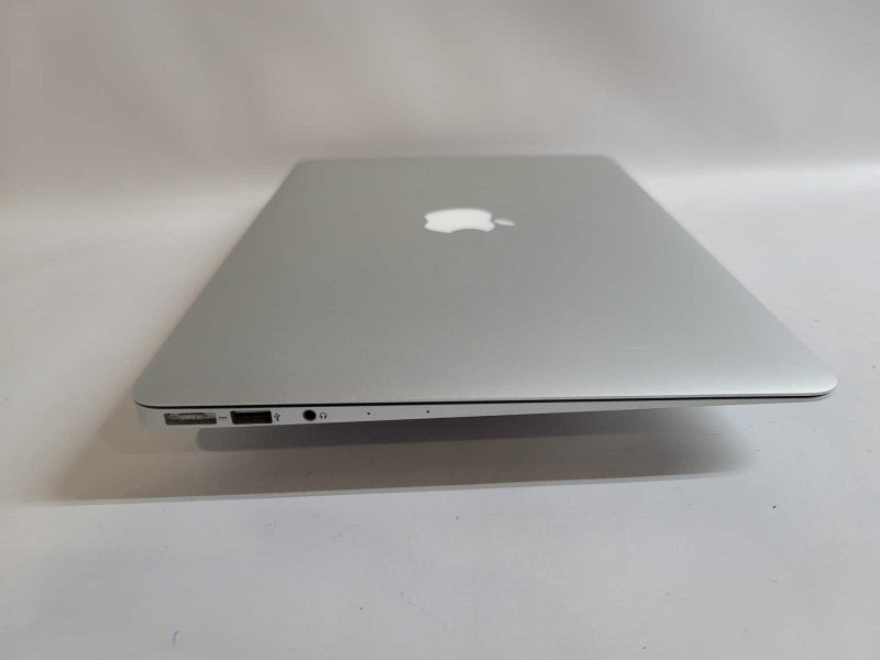 MacBook Air 2017 13\\" i5-5350U, 8GB DDR3, 120GB SSD Q