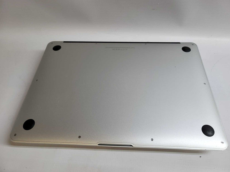 MacBook Air 2017 13\\" i5-5350U 8GB DDR3, 121GB SSD Q