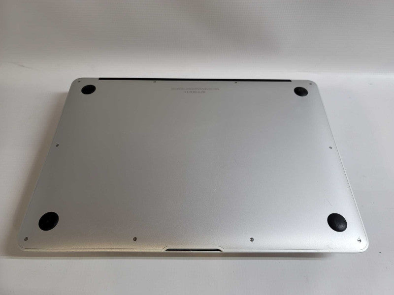 MacBook Air 2017 13\\" i5-5350U, 8GB DDR3, 121GB SSD Q