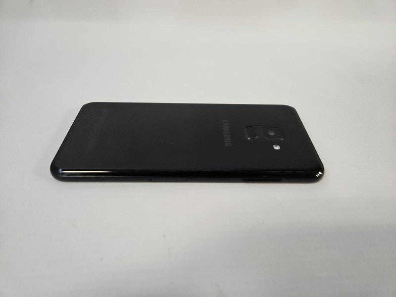 Samsung Galaxy A8 32GB A530W Unlocked -Black Q