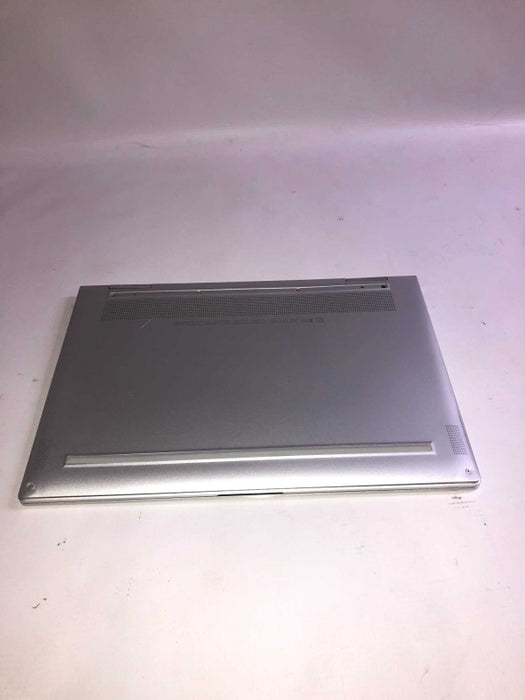 HP Spectre X360 Convertible 13-ae088ca i7-8550U @ 1.8GHz /8GB Ram / 256GB M.2