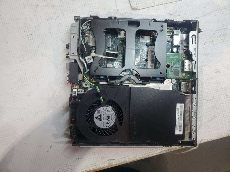 Lenovo ThinkCentre M720 Tiny Desktop I5-8400T 8GB RAM 256GB SSD