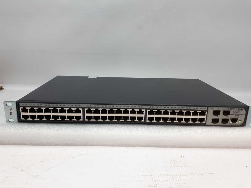 3Com Baseline Switch 2948 - SFP Plus 48-Ports  !