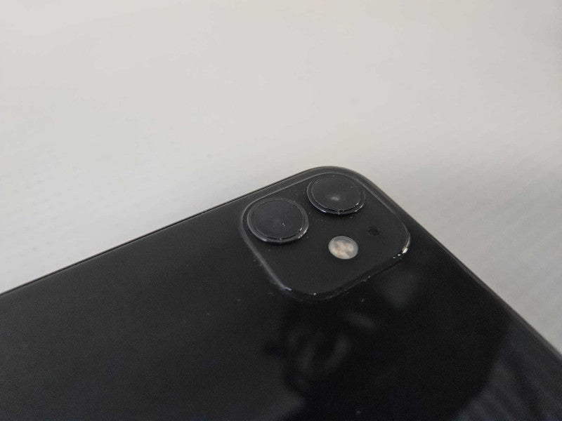 Apple iPhone 11 64 GB - Black **READ** )