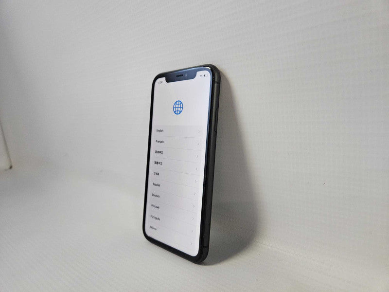 Apple iPhone 11 64 GB - Black **READ** )