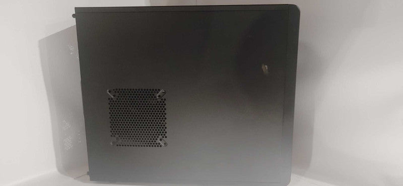 Gaming PC i7-6700 CPU 8GB DDR4 RAM EN210 GPU NO HDD Q@