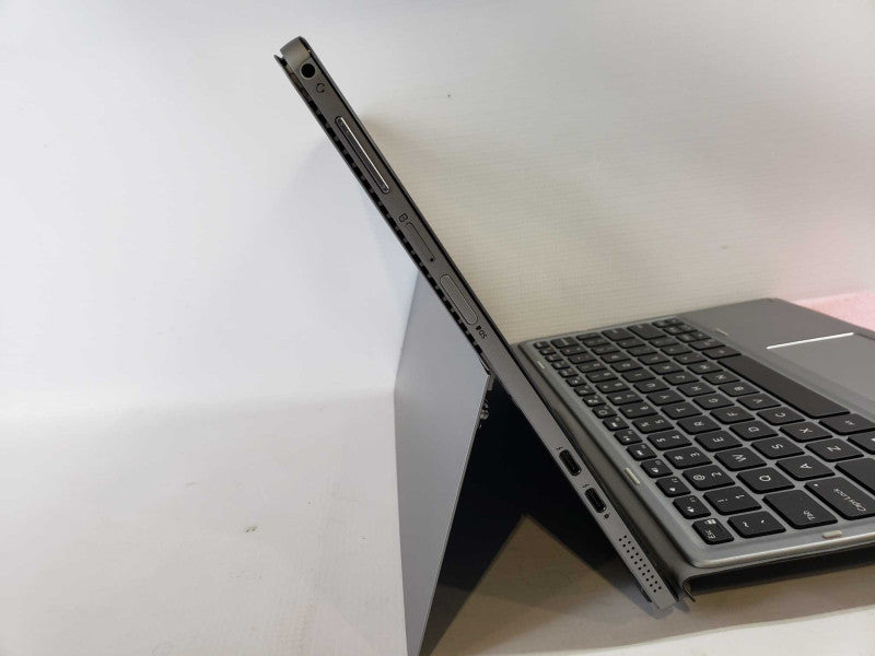 Dell Latitude 7210 2-in-1 intel i5-10310U @ 1.70GHz / 8GB Ram / 256GB M.2