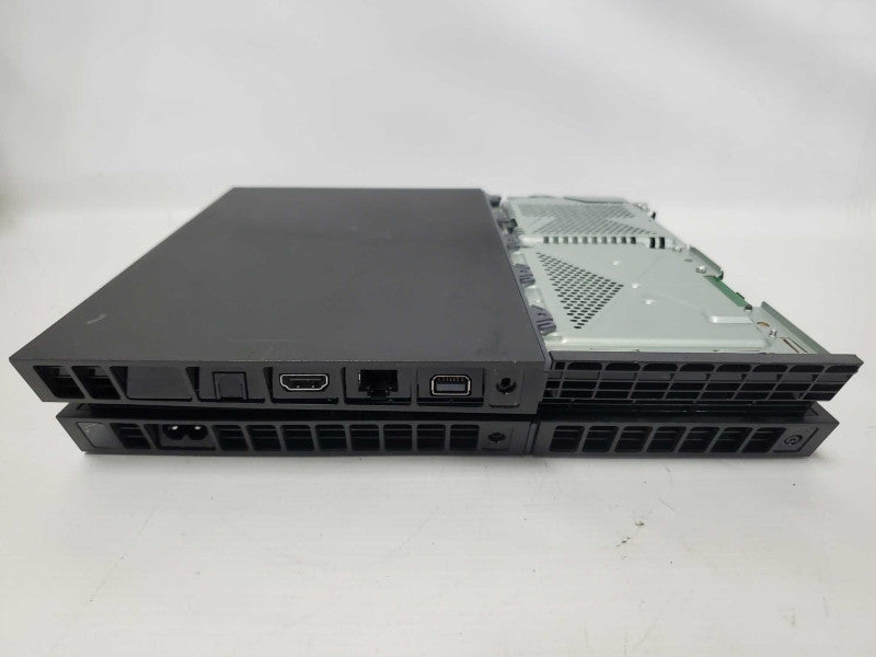 Sony Playstation 4 PS4 CUH-1115A No HDD (AS-IS) |