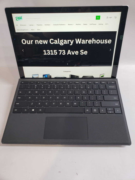 Microsoft Surface- Pro-1796 intel i5-7300U @ 2.3GHz / 8GB Ram /256GB M.2
