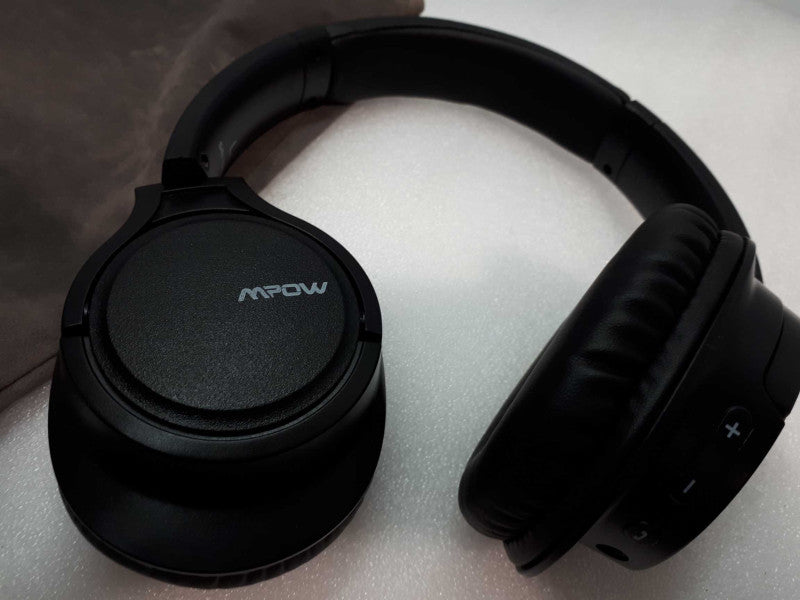 MPOW wireless head set with pouch- see notes &