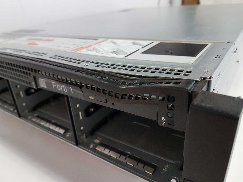 Dell Poweredge R720 Xeon E5-2620 V2 @ 2.10ghz / 32gb ram / H710 Mini  #