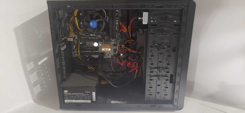 Custom PC i7-6700 CPU 8GB DDR4 RAM NO HDD Q@