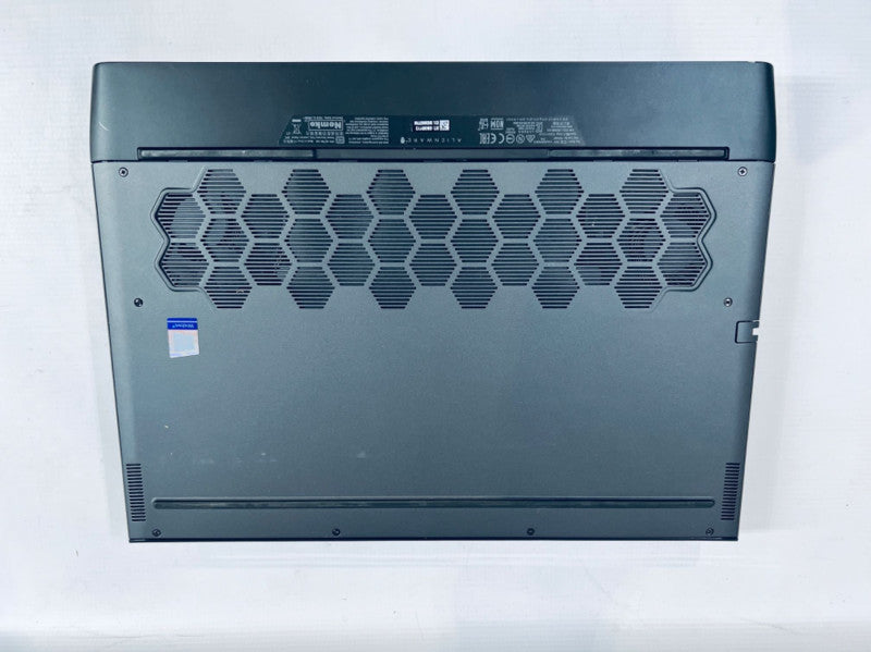 Alienware m15 R2 i7 9th gen READ