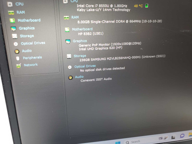 HP EliteBook 840 G5 14\\" intel i7-8550U @ 1.8GHz / 8GB Ram / 256GB M.2