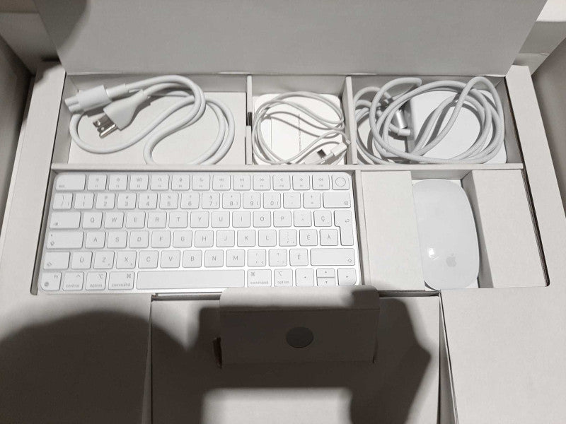 Apple iMac 24 Inch 2021 4.5k Display M1 Chip 8C GPU 8C CPU 16 GB 1 TB SSD Storage $