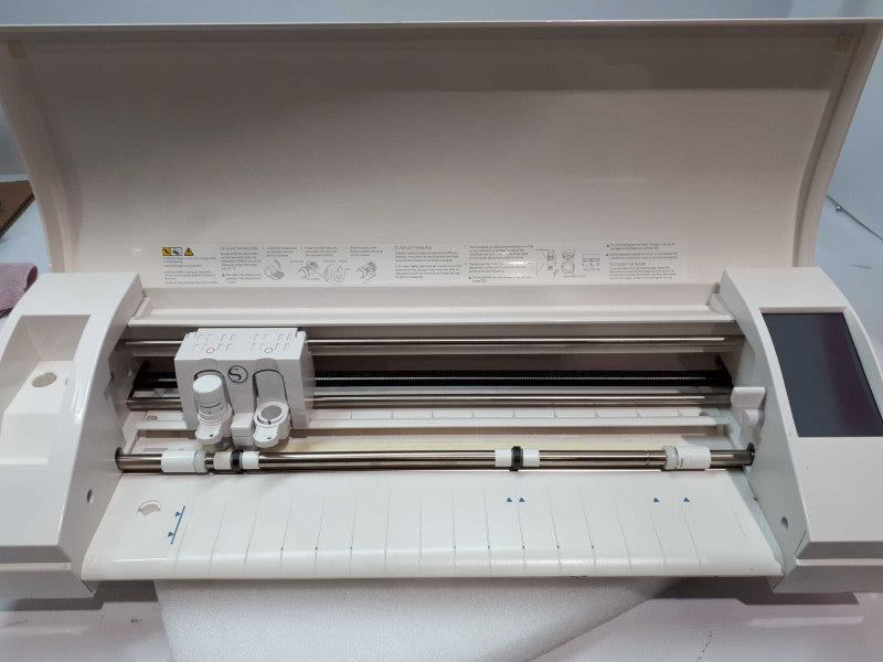 Silhouette Cameo 3 Cutter &
