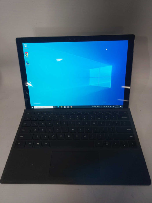 Microsoft Surface Pro 4 i5-6300U @ 2.40ghz / 8gb ram / 256gb SSD