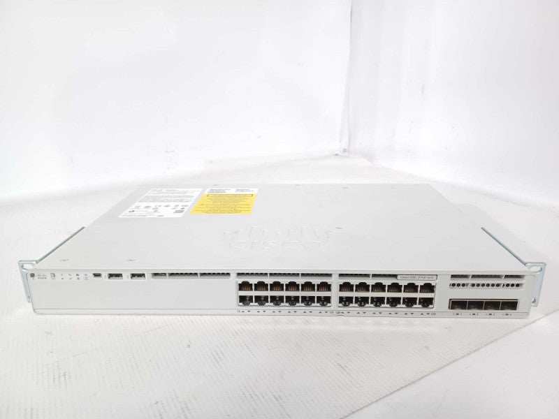 Cisco C9200L-24P-4G-E 24 ports full PoE+ 4x1G uplink Switch, Read _