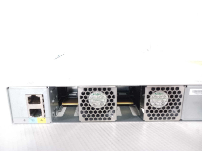 Cisco C9200L-24P-4G-E 24 ports full PoE+ 4x1G uplink Switch, Read _