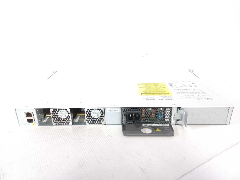 Cisco C9200L-24P-4G-E 24 ports full PoE+ 4x1G uplink Switch, Read _