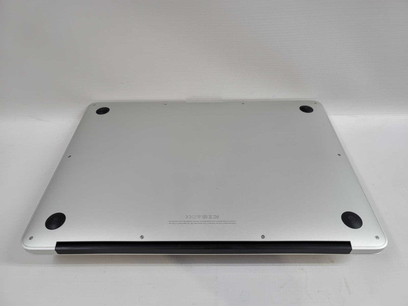 MacBook Air 2017 13\\" i5-5350U, 8GB DDR3, 250GB SSD Q