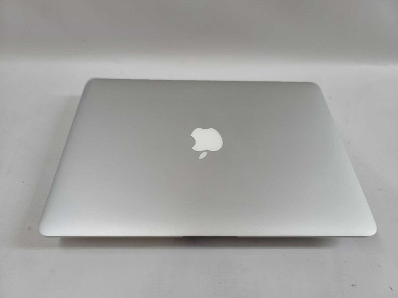 Macbook Air 2017 13\\" i5-5350, 8GB DDR3,  128GB SSD **READ