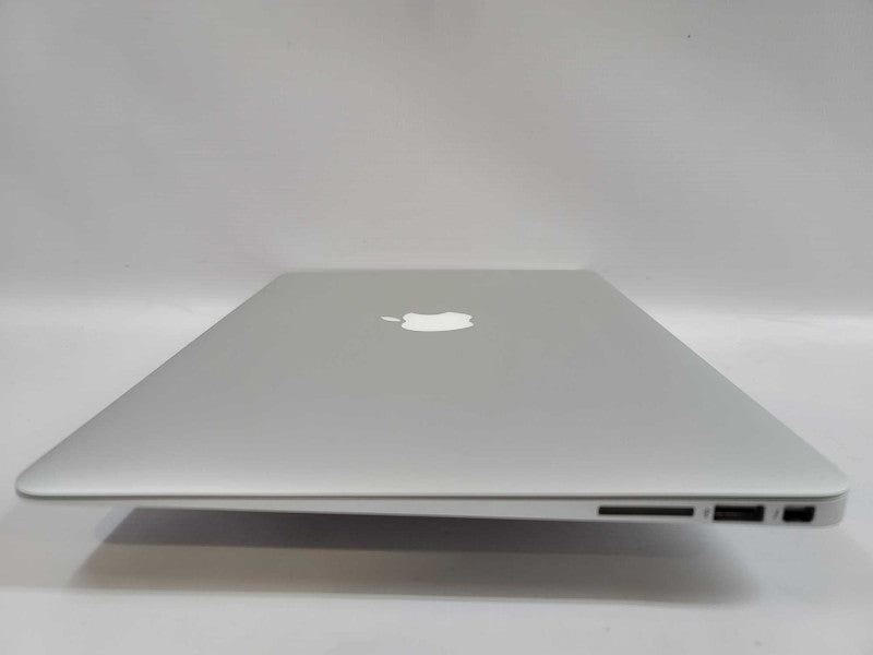 MacBook 2015 13\\" i5-5250U, 8GB DDR3, 128GB SSD  Q