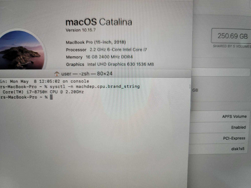 MacBook Pro 2018 15\\" i7-8750H 16GB DDR4, 256GB SSD