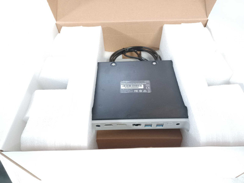 Kensington SD7000 Surface Pro Docking Station with Power adapter _