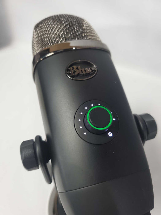 Blue Yeti X Professional USB Microphone |