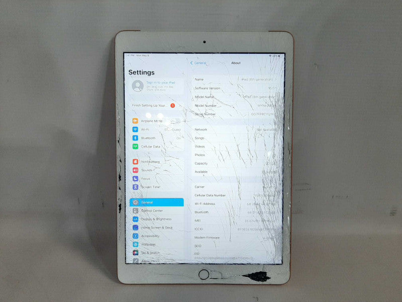 Apple iPad 8th GEN(A2428). 32GB Wi-Fi + Cellular Unlocked - Rose gold READ $