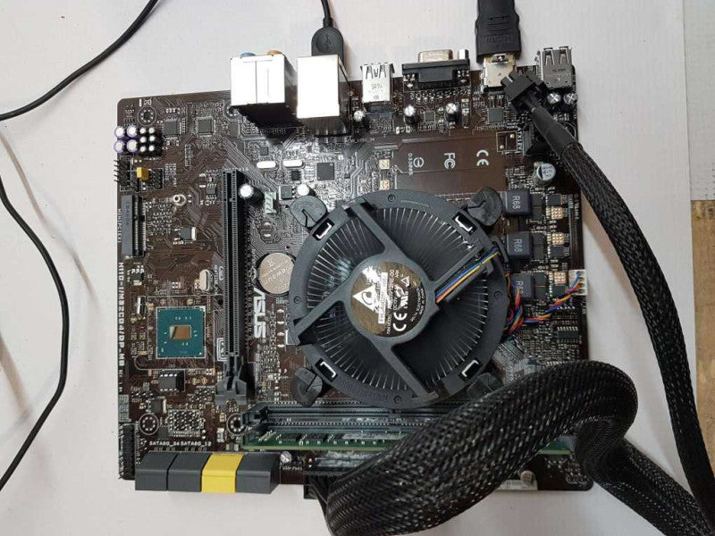 CPU, Motherboard + 8GB DDR4 Combo @ Intel i7-6700 3.40 GHZ