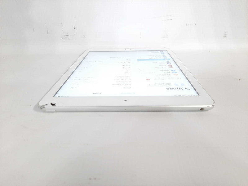Apple iPad 6th GEN(A1893). Wi-Fi - Grey READ $