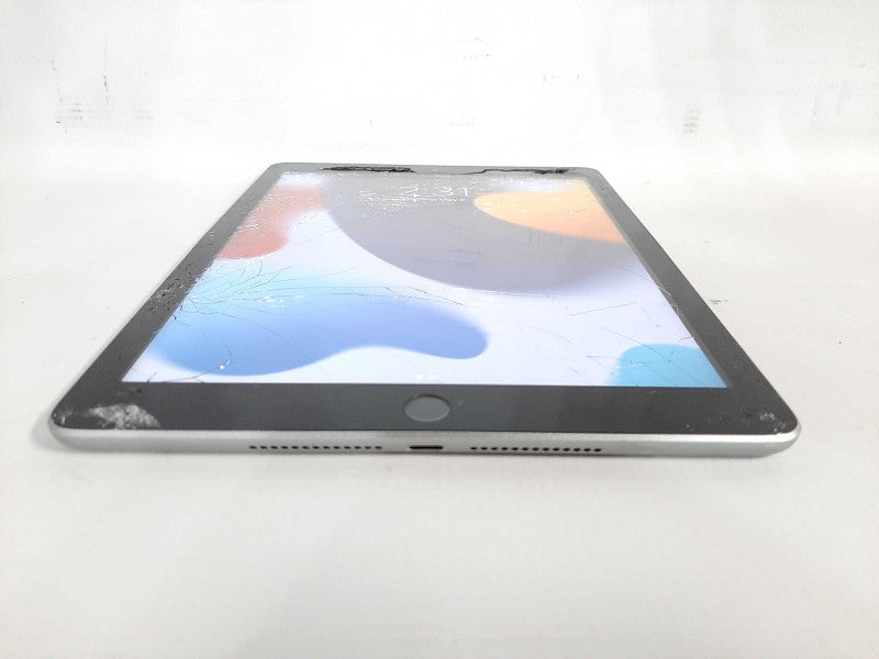 Apple iPad 5th GEN(A1822). 32GB Wi-Fi + Cellular Unlocked - Silver $