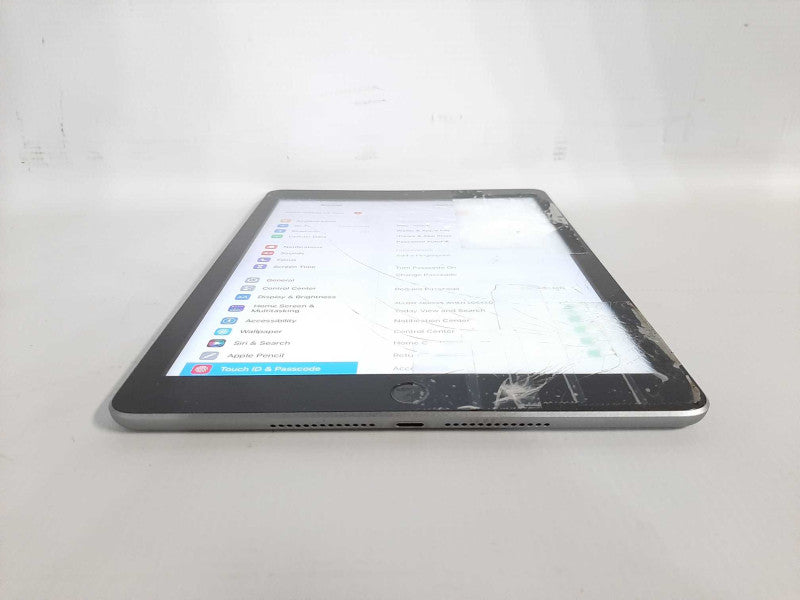 Apple iPad 6th GEN(A1954). 32GB Wi-Fi + Cellular Unlocked - Grey READ $