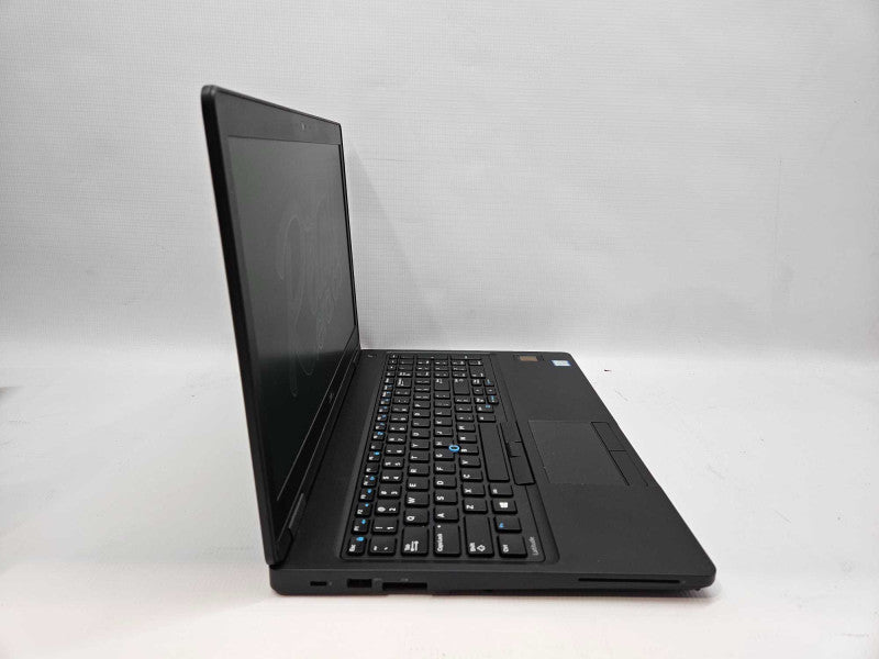 Dell Latitude 5580 i7-7820HQ 16GB 250GB SSD 940MX GPU 15.6\\" 1080P