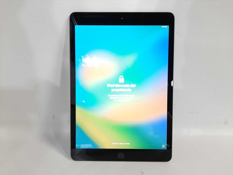 Apple iPad 8th GEN(A2270). Wi-Fi  READ $