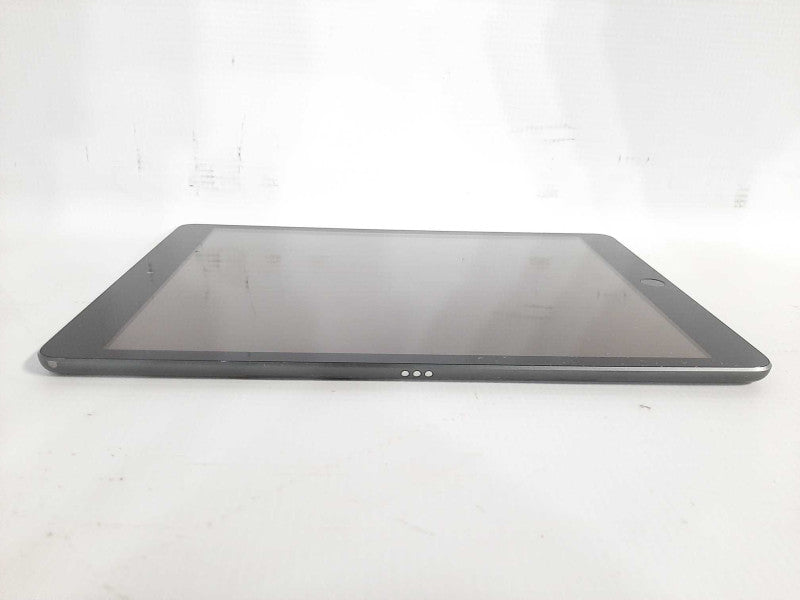 Apple iPad 8th GEN(A2270). Wi-Fi  READ $