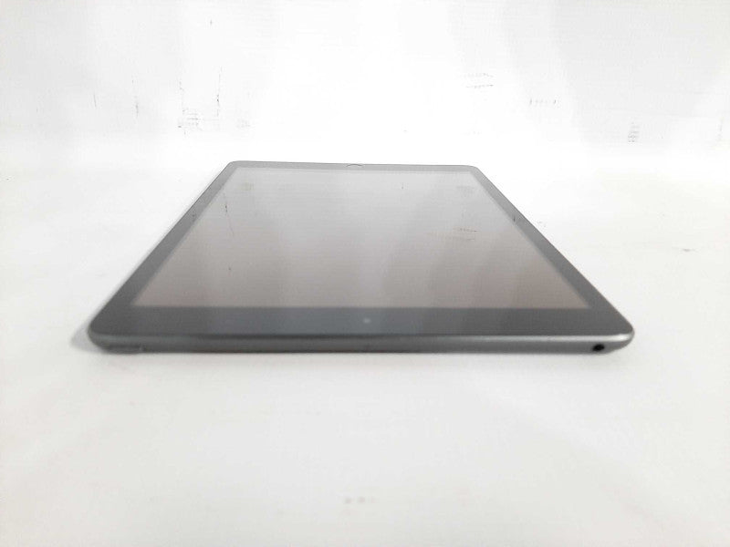 Apple iPad 8th GEN(A2270). Wi-Fi  READ $