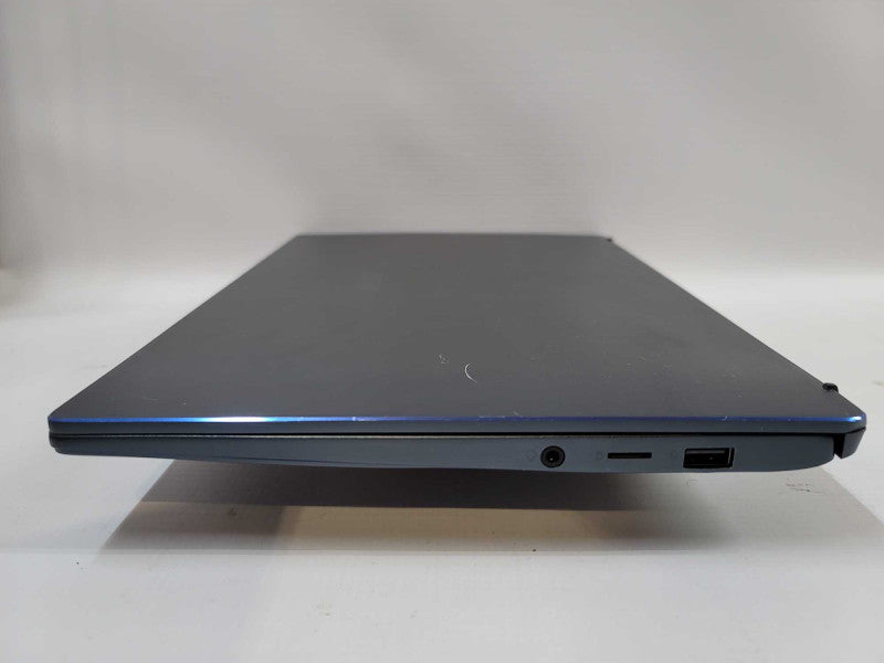 MSI Prestige 14\\" Evo i7-1185G, 16GB DDR4, 256GB SSD **NO BATTERY