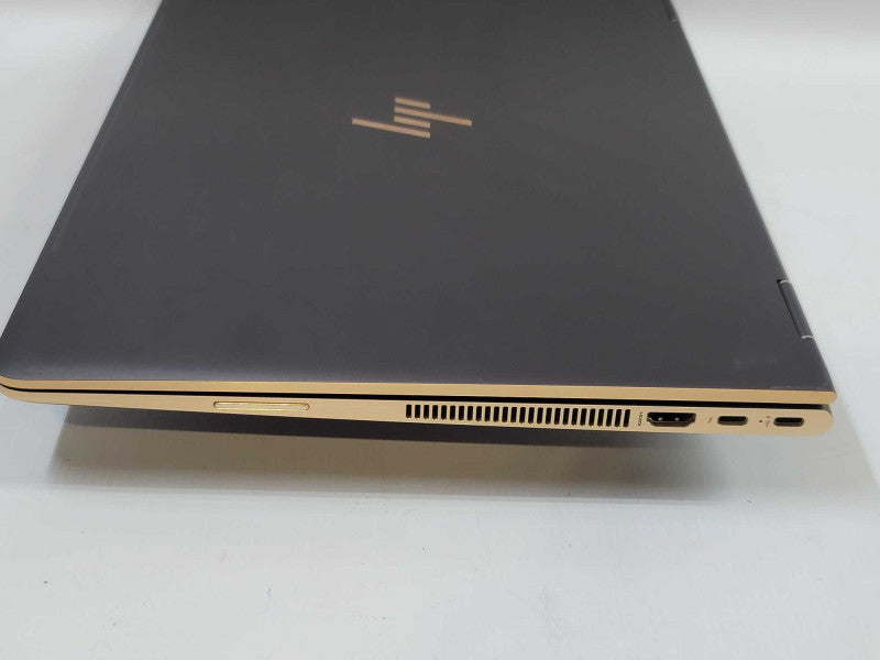 HP Spectre 17\\" i7-7500U, 16GB DDR4, 2GB GeForce 940MX, 500GB SSD