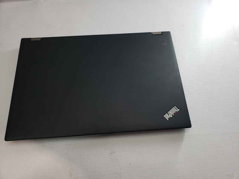 Lenovo ThinkPad P52 intel i7-8850H @ 2.60GHz 16GB Ram 256GB M.2 Quadro P1000