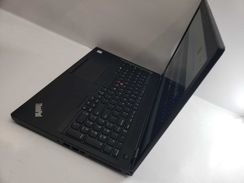 Lenovo ThinkPad P52 intel i7-8850H @ 2.60GHz 16GB Ram 256GB M.2 Quadro P1000